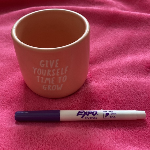 Mini Ceramic Planter with drainage hole - Picture 4 of 5